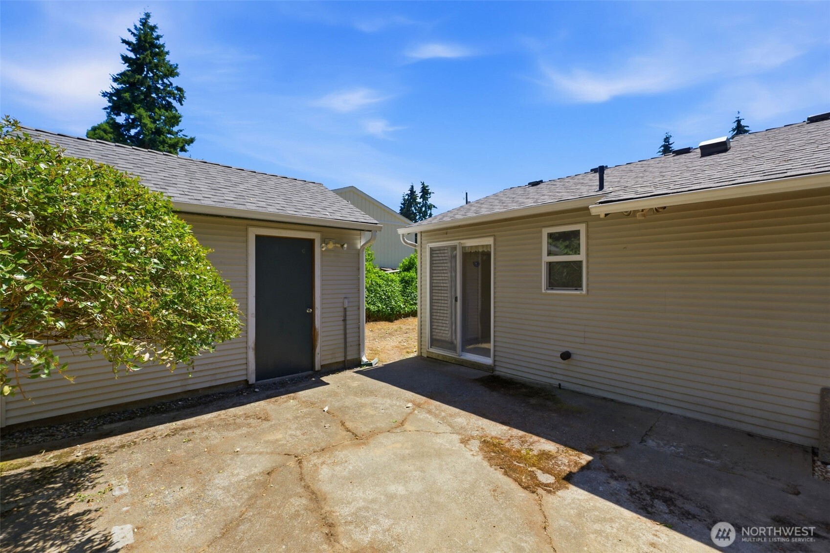 842 Southwest 305th Street Federal Way, WA 98023 - Photo 26 of 35