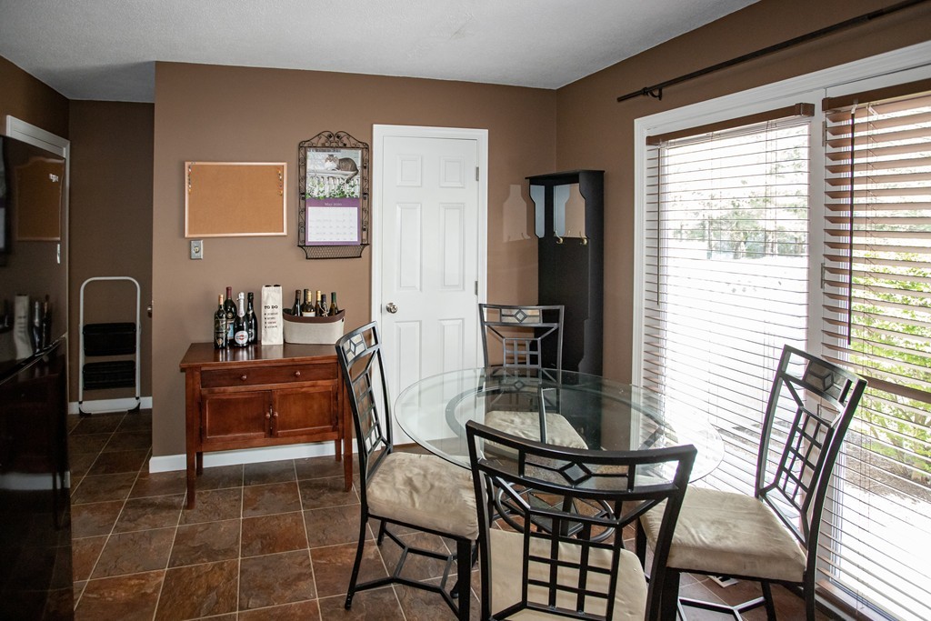 150 Hillside Road, Unit 4 Westfield, MA 01085 - Photo 8 of 28 Gallery Image 8
