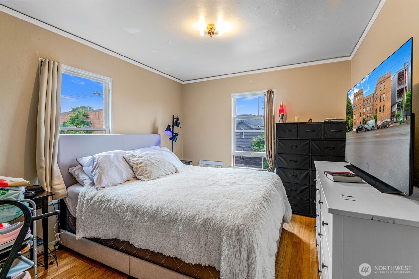 1427 3rd Avenue West, Unit 8 Seattle, WA 98119 - Photo 18 of 35
