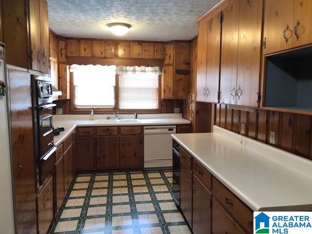 401 Howe Street Weaver, AL 36277 - Photo 6 of 20