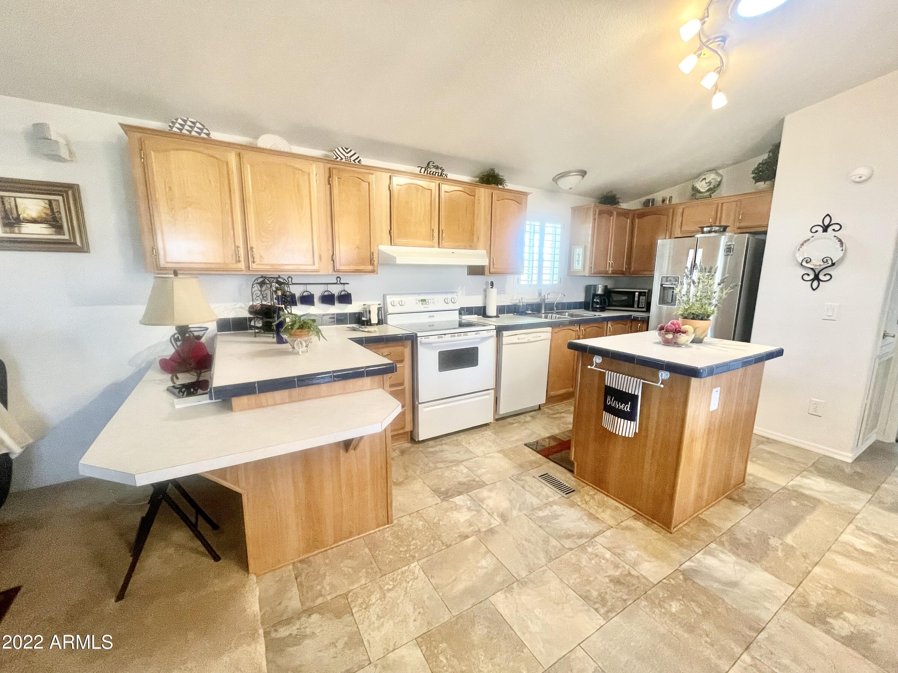 652 South Ellsworth Road, Unit 22 Mesa, AZ 85208 - Photo 8 of 34 LOT22KITCHEN