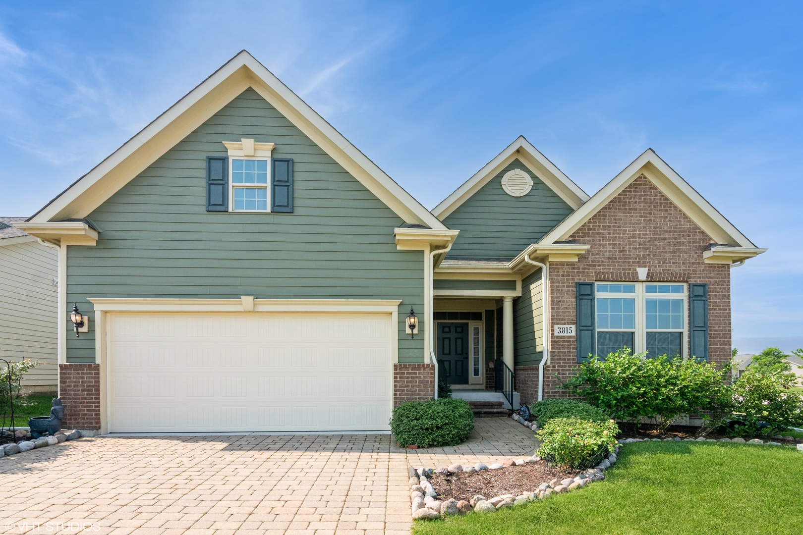3815 Ridge Pointe Drive Geneva, IL 60134 - Photo 1 of 26 Gallery Image 1