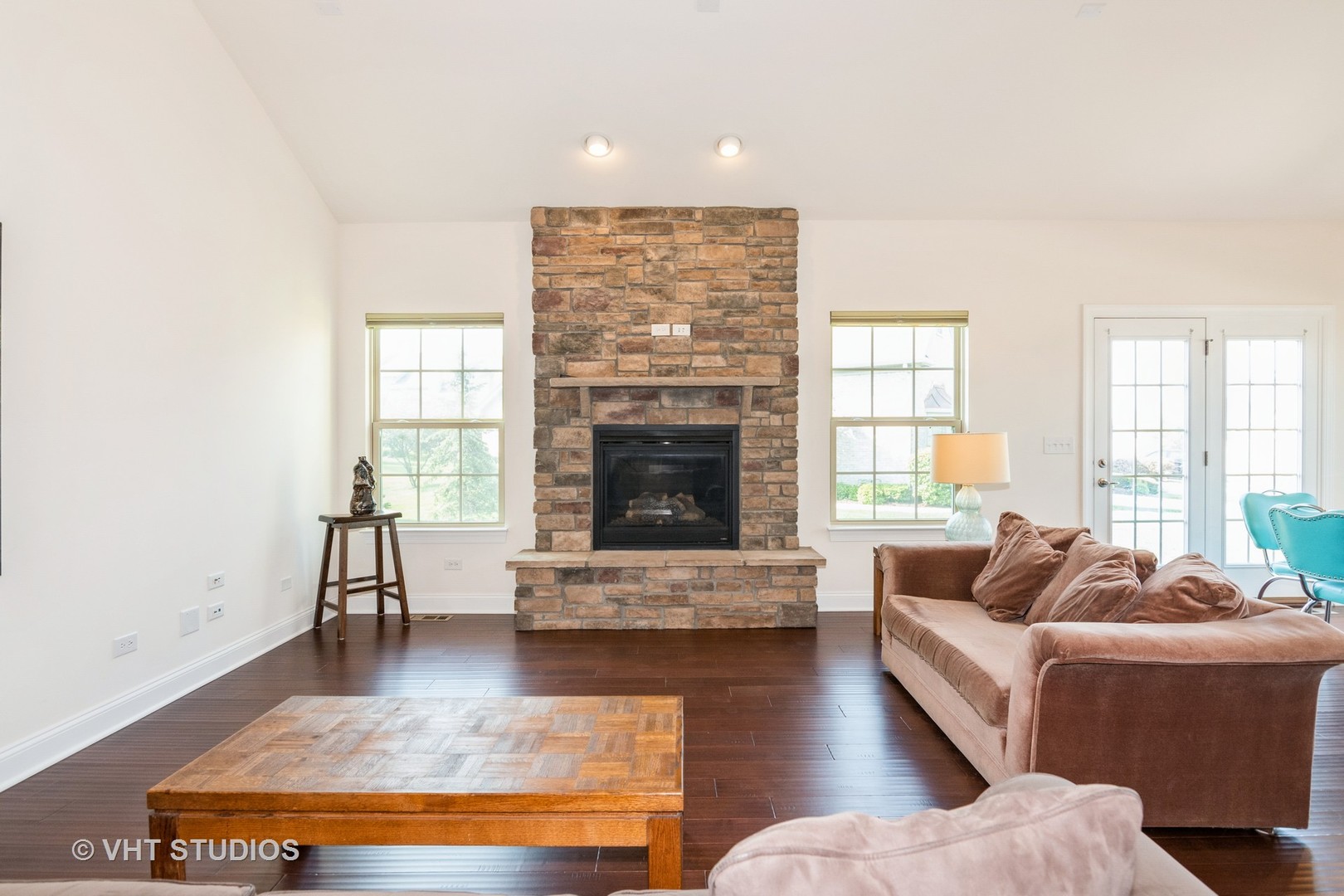3815 Ridge Pointe Drive Geneva, IL 60134 - Photo 11 of 26 Gallery Image 11