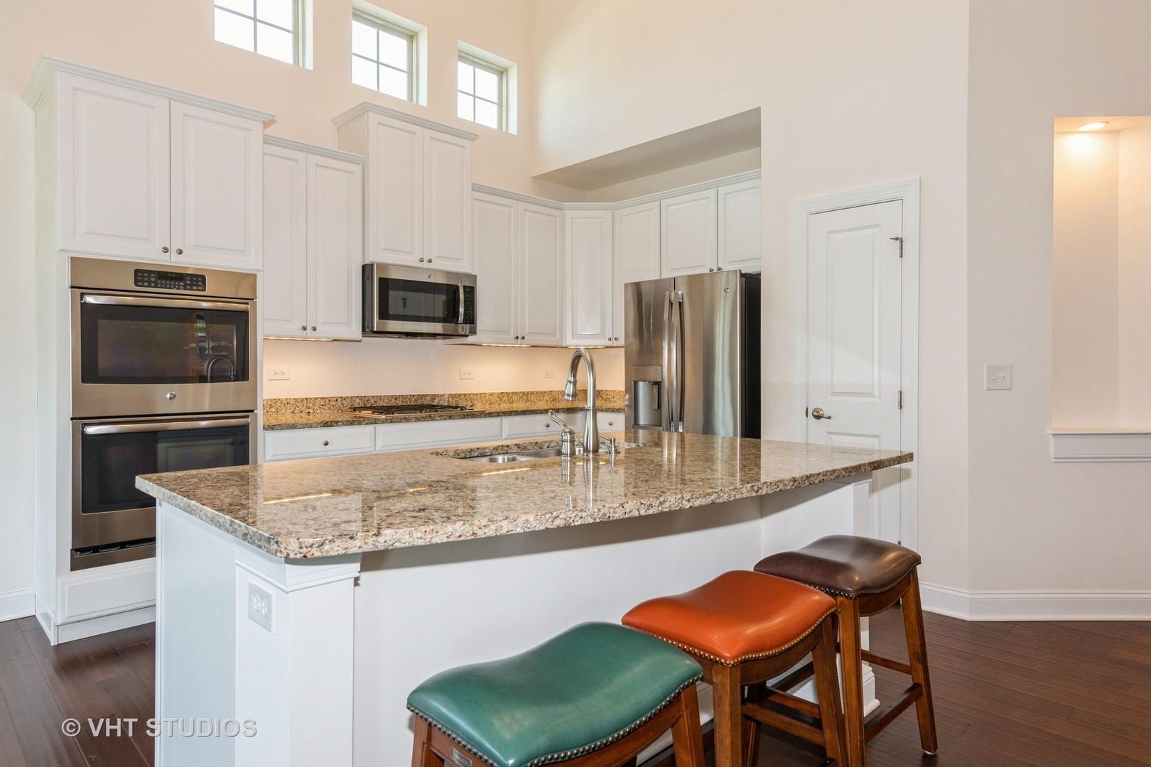 3815 Ridge Pointe Drive Geneva, IL 60134 - Photo 6 of 26 Gallery Image 6