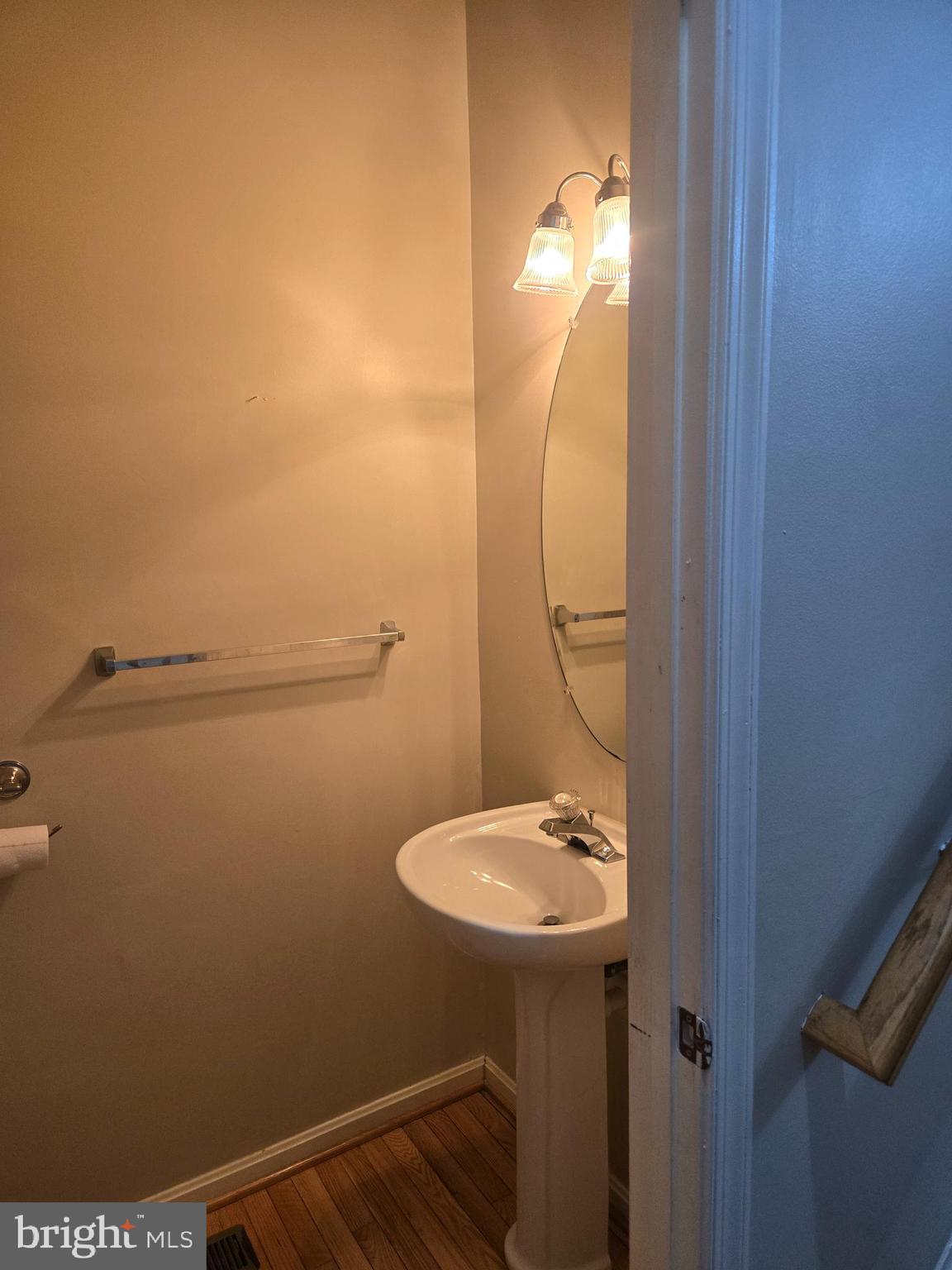 9721 Tulip Tree Drive Bowie, MD 20721 - Photo 4 of 27 FIRST LEVEL HALF BATH