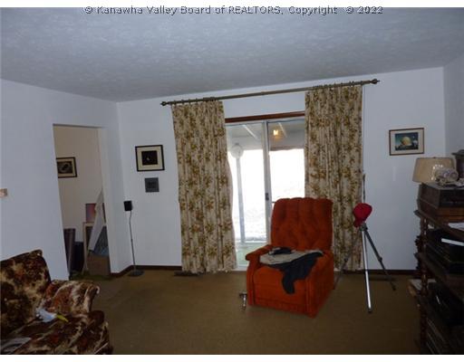 199 Seneca Circle Winfield, WV 25213 - Photo 4 of 8 Living Room.