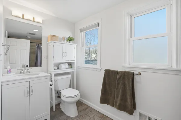 $275,000 | 608 Park Street, Fenton, MI 48430