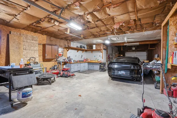 $275,000 | 608 Park Street, Fenton, MI 48430