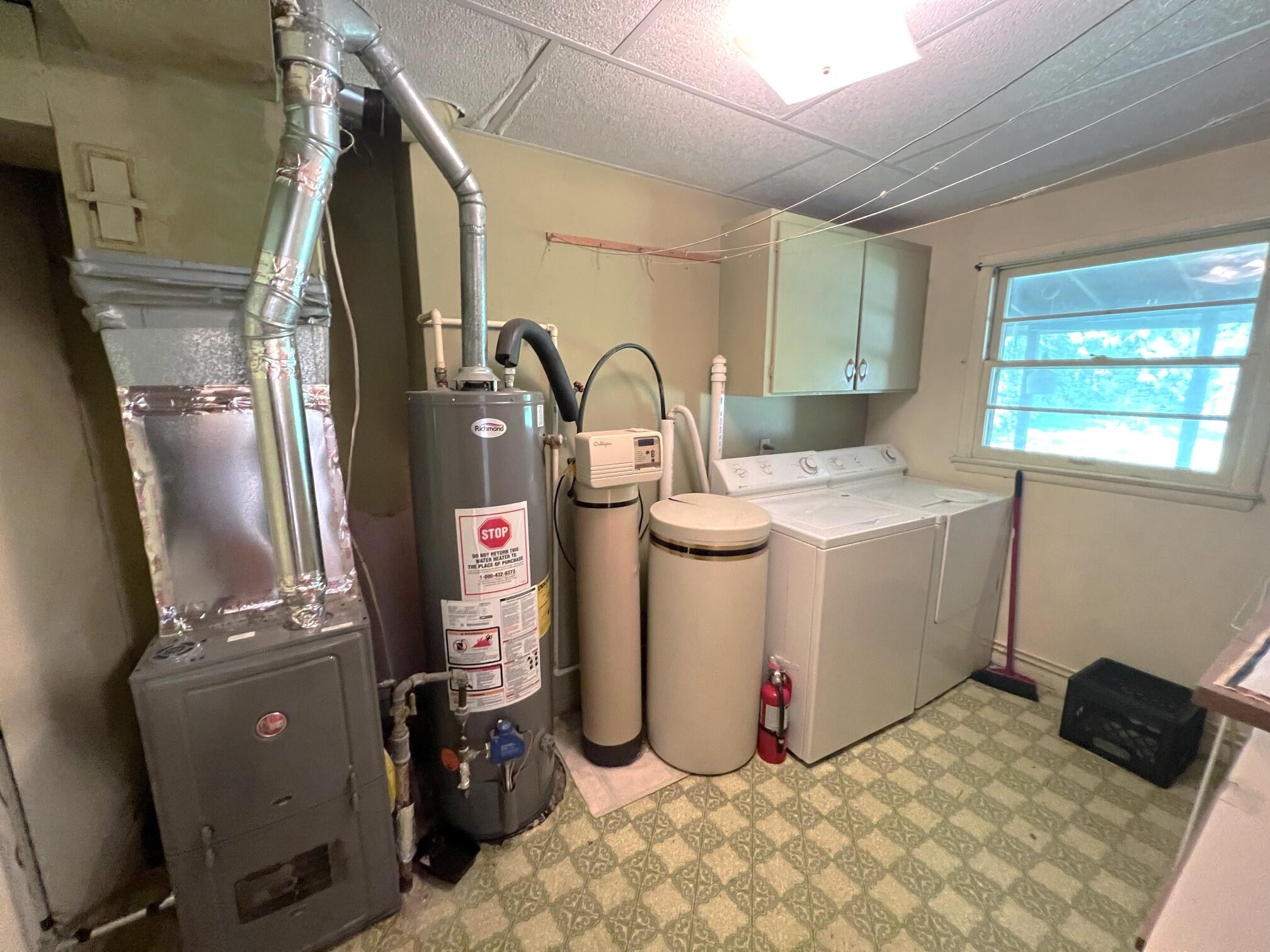69845 South Nottawa Road Sturgis, MI 49091 - Photo 14 of 16 Utility Room/Laundry