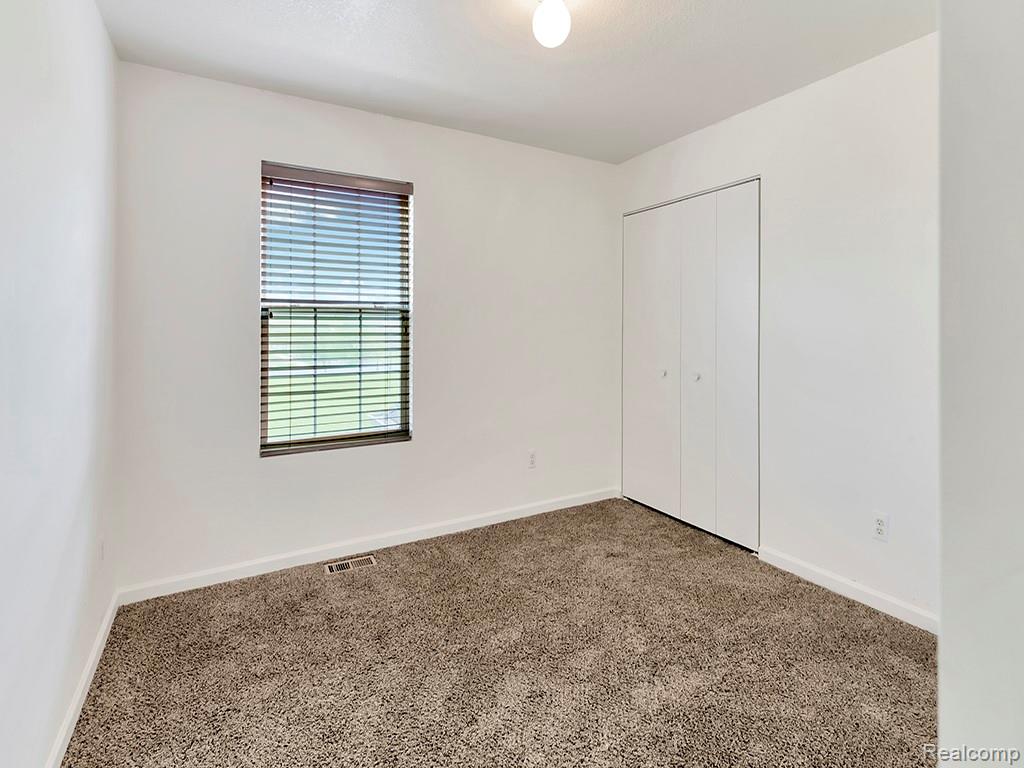 23370 Sunset Road, Unit #23 Taylor, MI 48180 - Photo 15 of 25