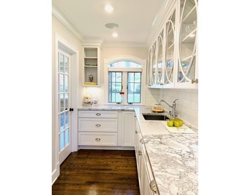 19 Fieldmont Road Belmont, MA 02478 - Photo 9 of 29