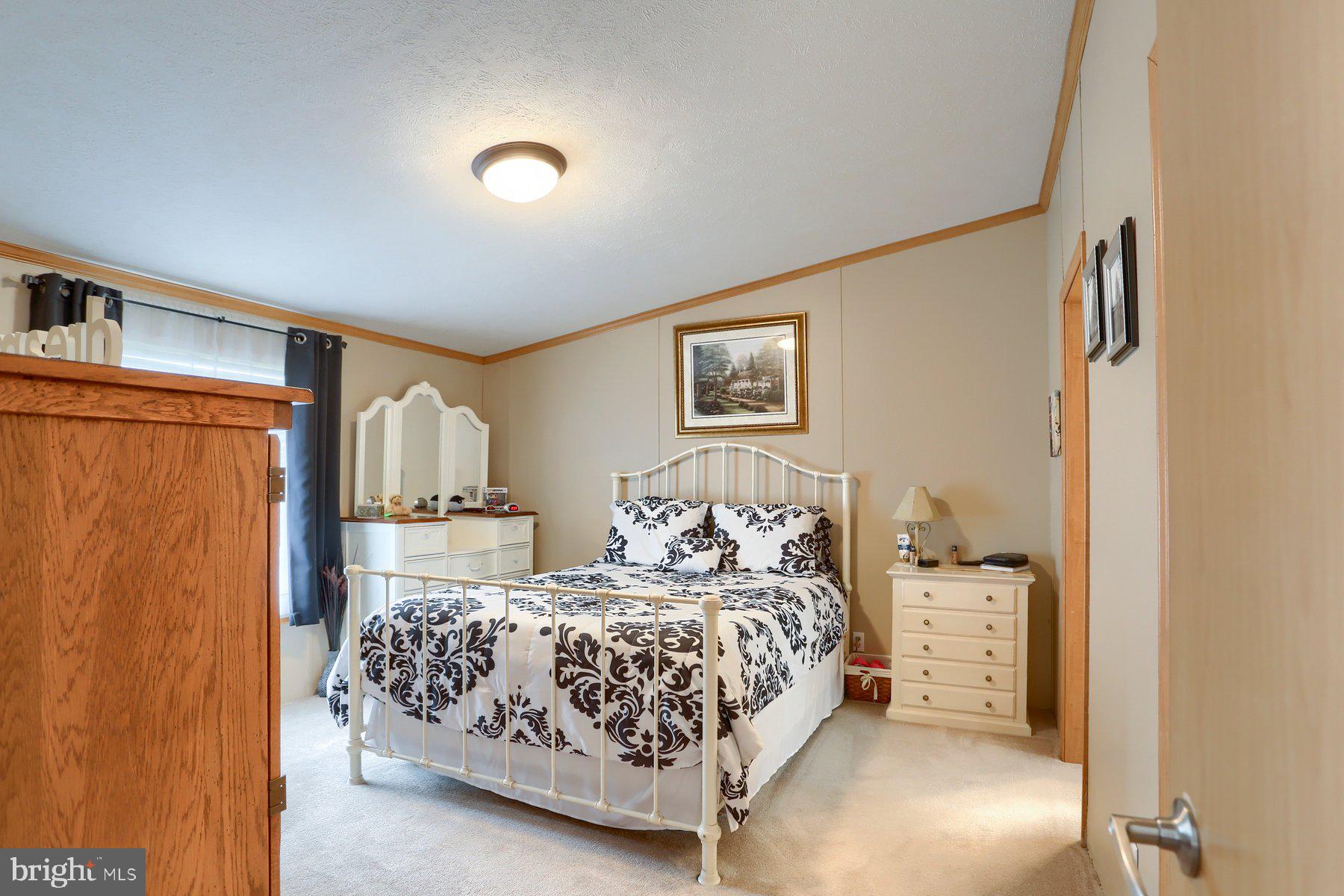 71 Lobin Road East Earl, PA 17519 - Photo 11 of 16 Primary Bedroom