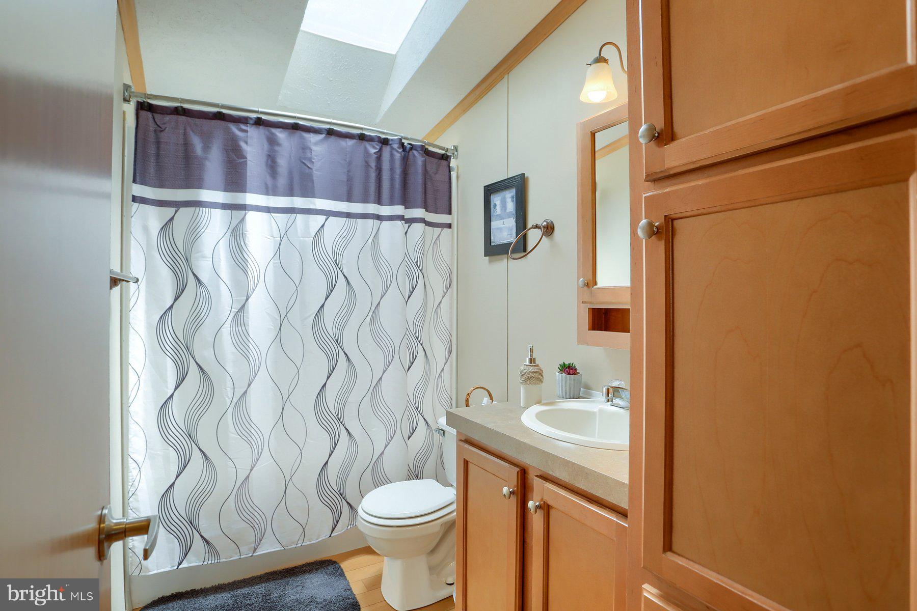 71 Lobin Road East Earl, PA 17519 - Photo 15 of 16 Hall Bath