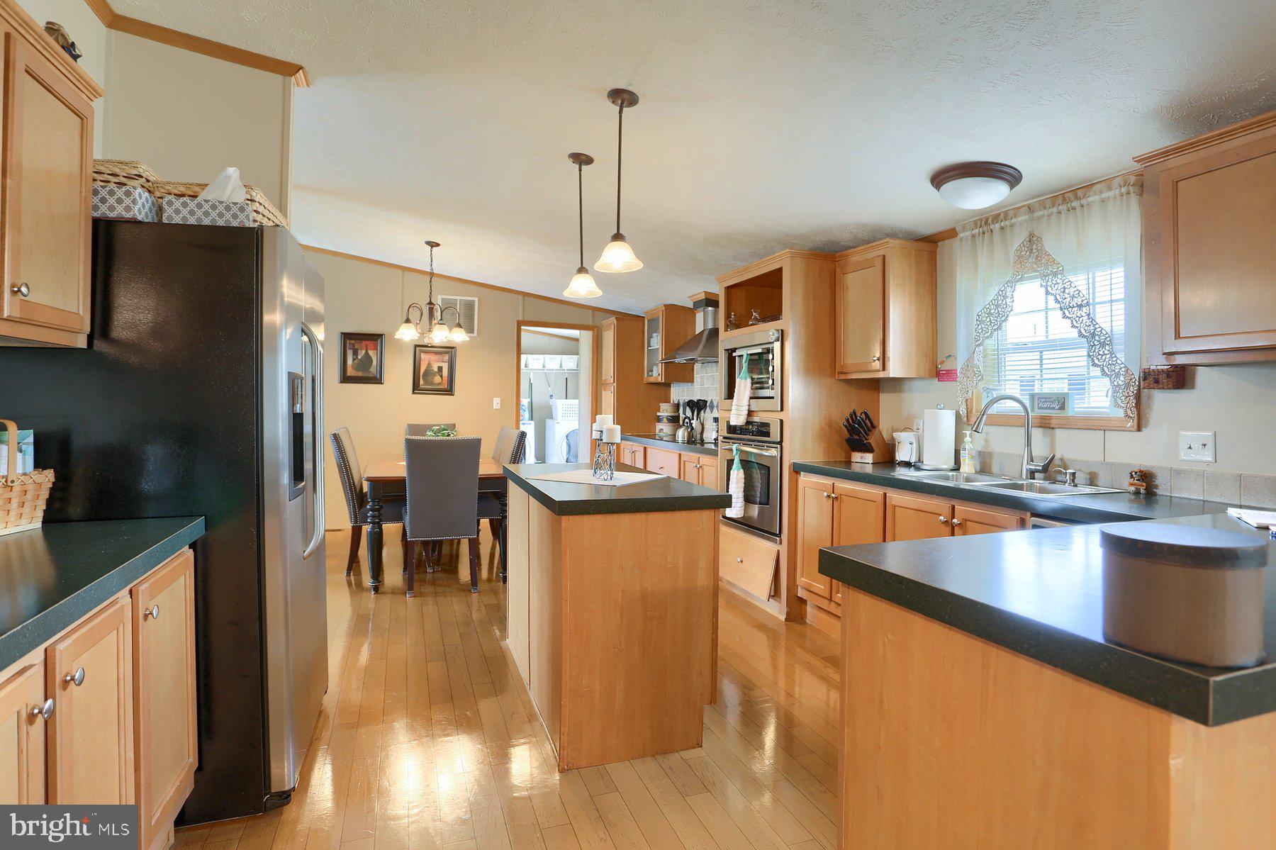71 Lobin Road East Earl, PA 17519 - Photo 10 of 16 Kitchen Island