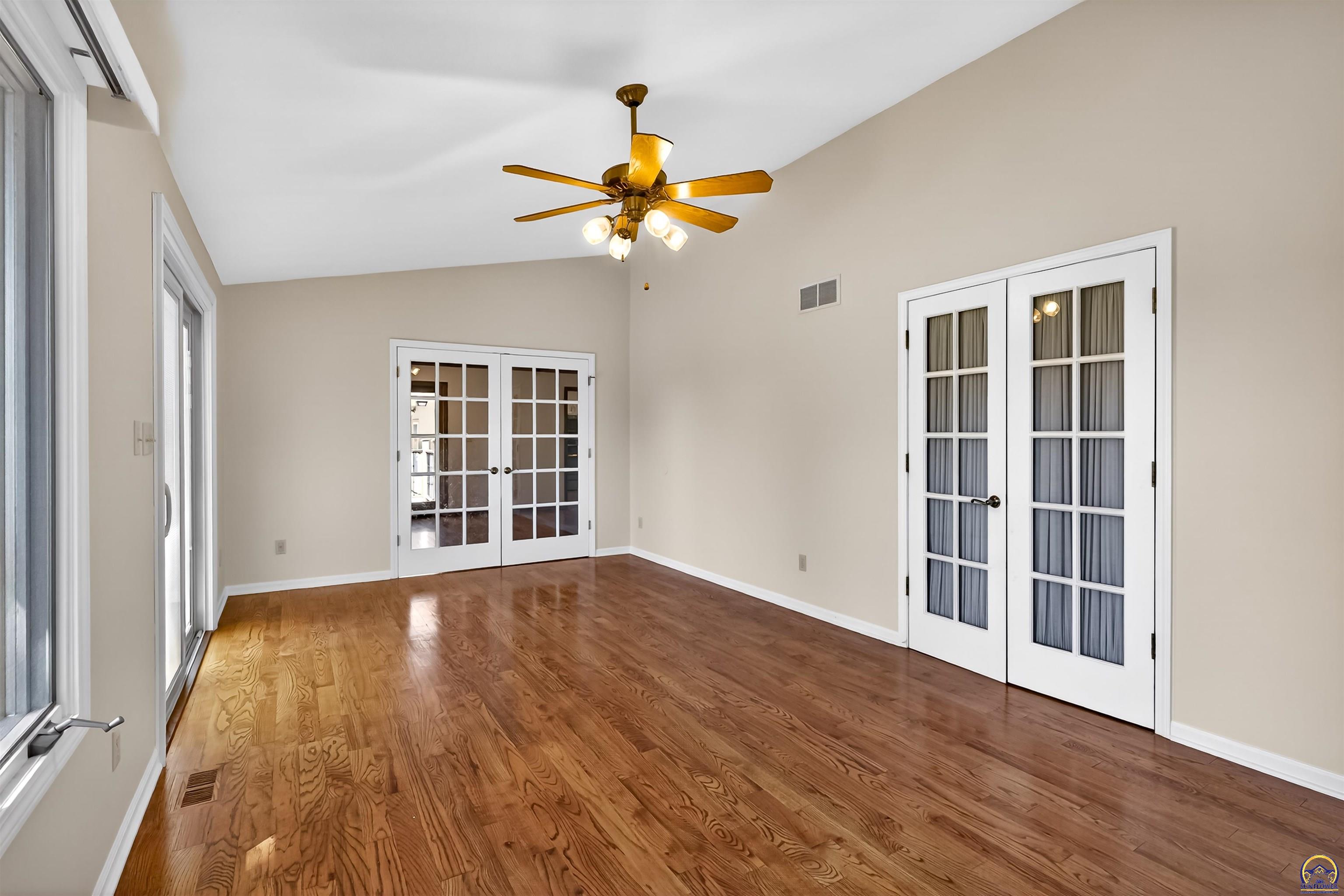 3347 Southwest Nottingham Road Topeka, KS 66614 - Photo 14 of 45