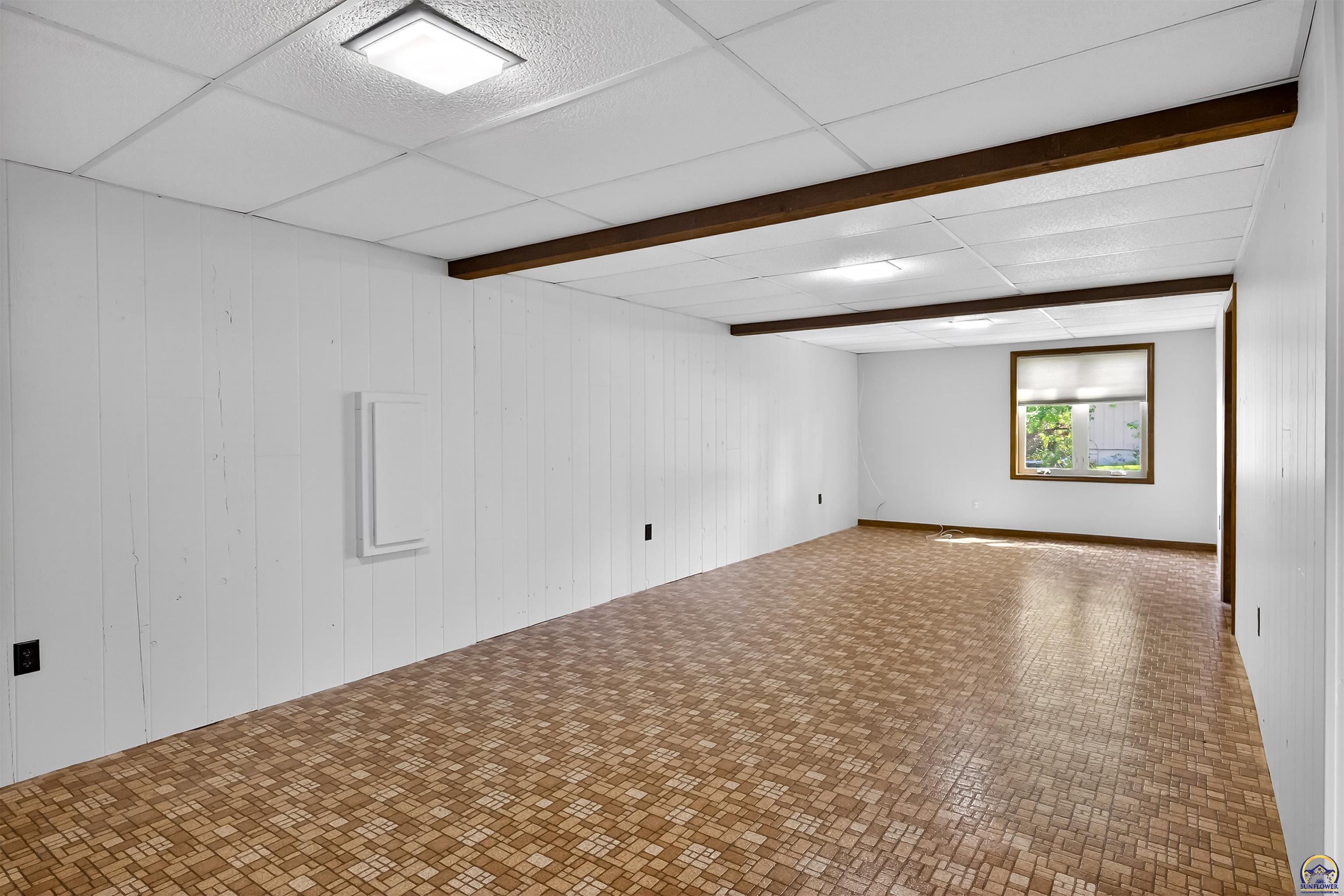 3347 Southwest Nottingham Road Topeka, KS 66614 - Photo 22 of 45