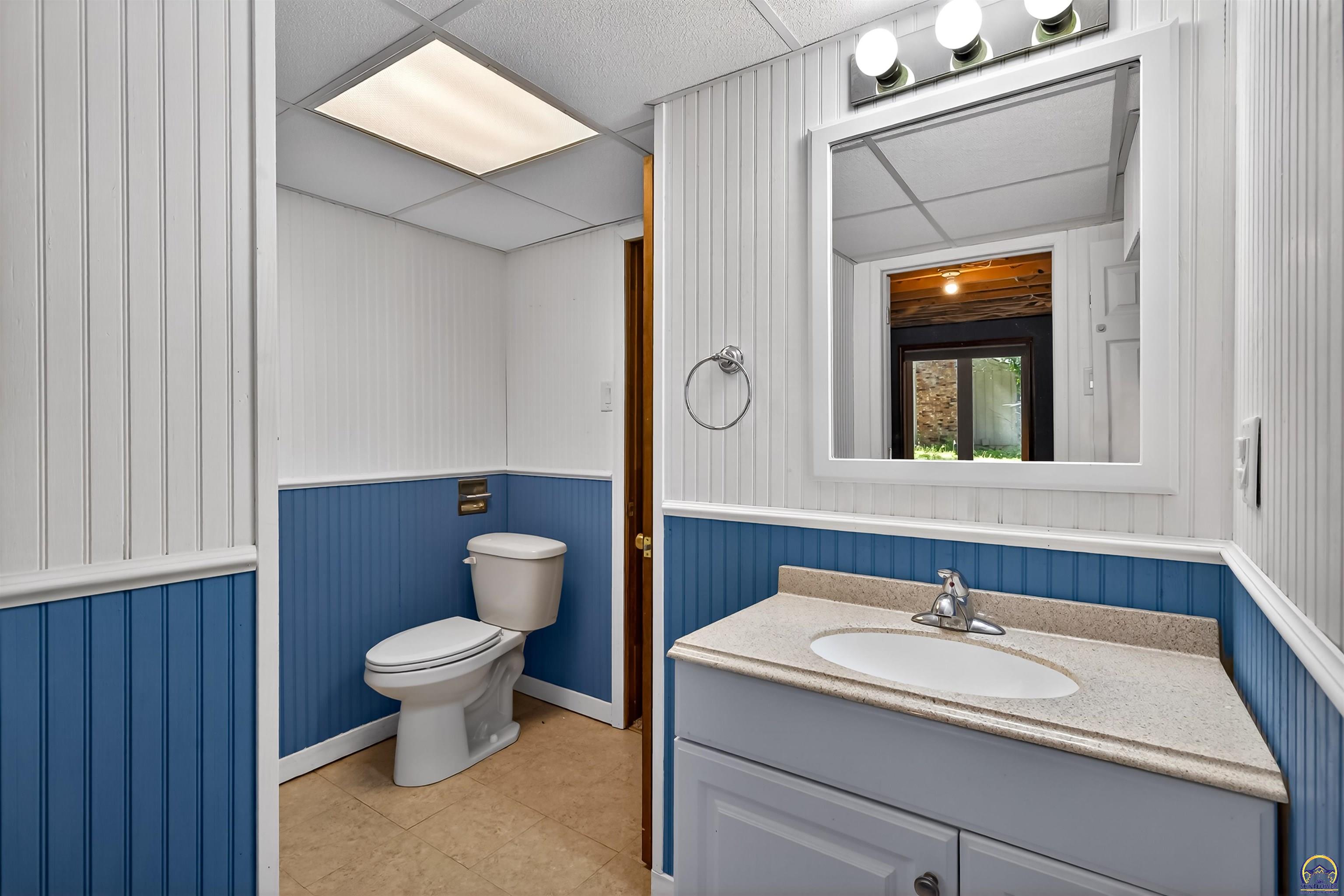 3347 Southwest Nottingham Road Topeka, KS 66614 - Photo 29 of 45