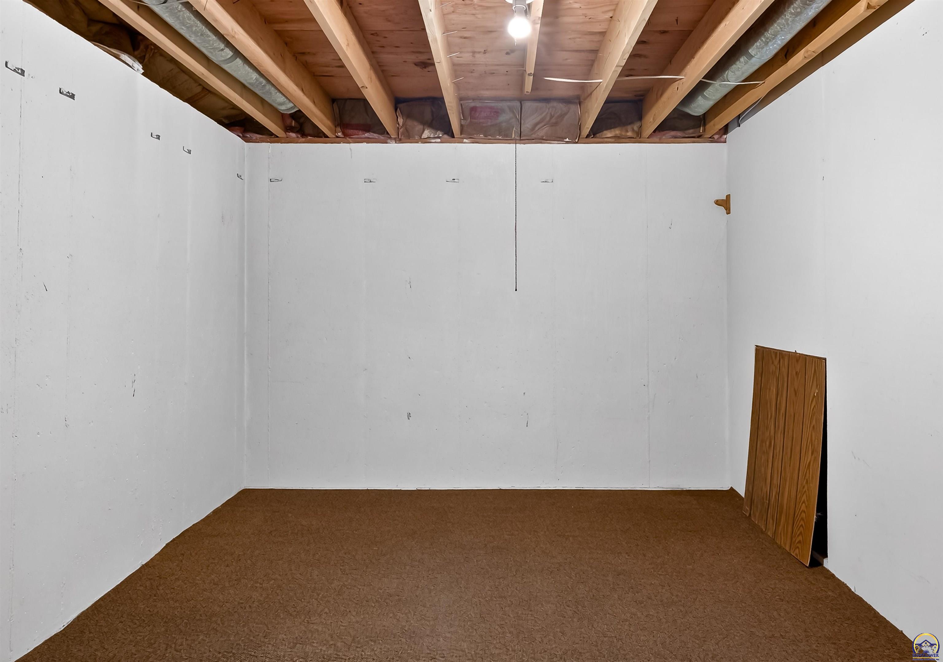 3347 Southwest Nottingham Road Topeka, KS 66614 - Photo 31 of 45