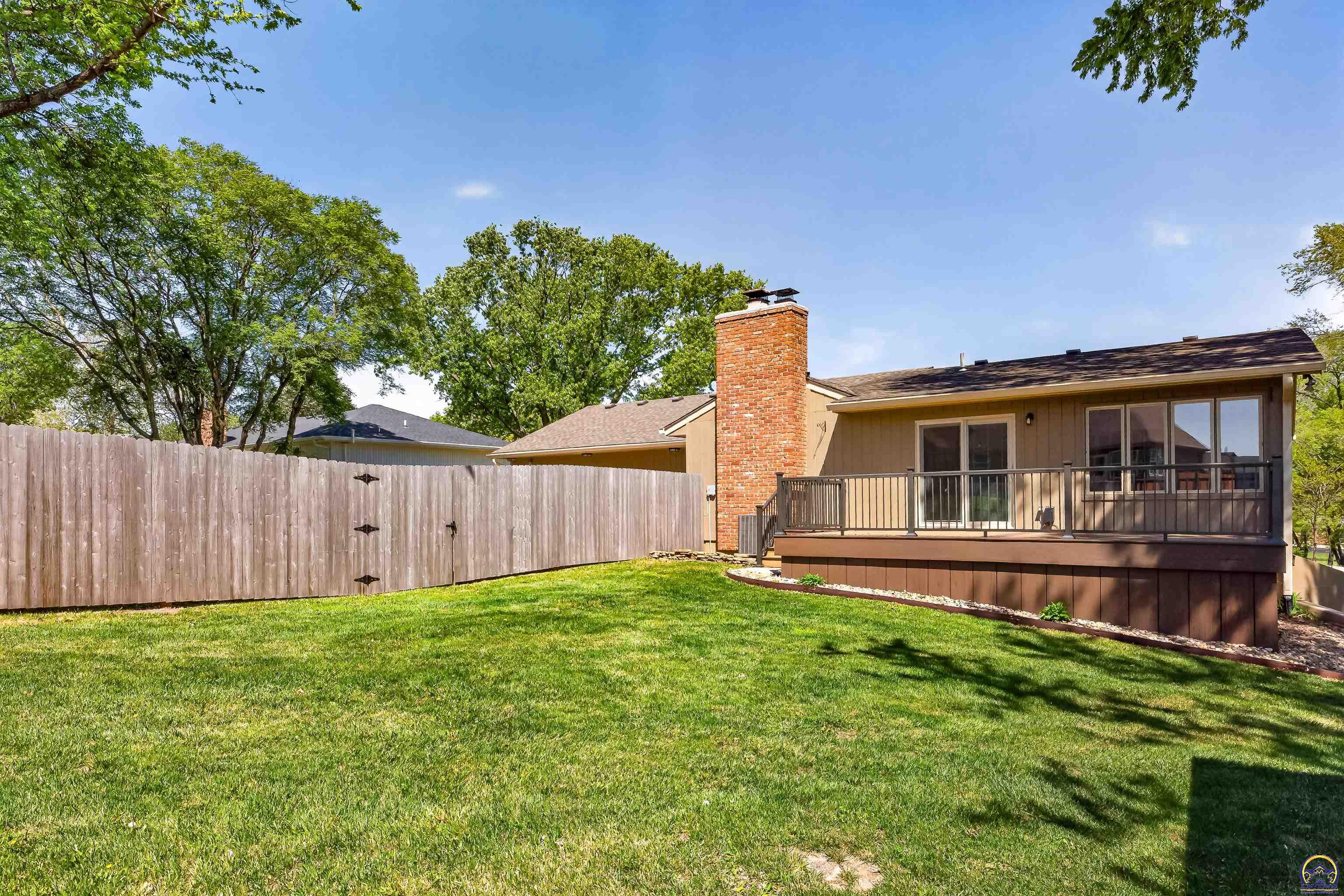 3347 Southwest Nottingham Road Topeka, KS 66614 - Photo 33 of 45