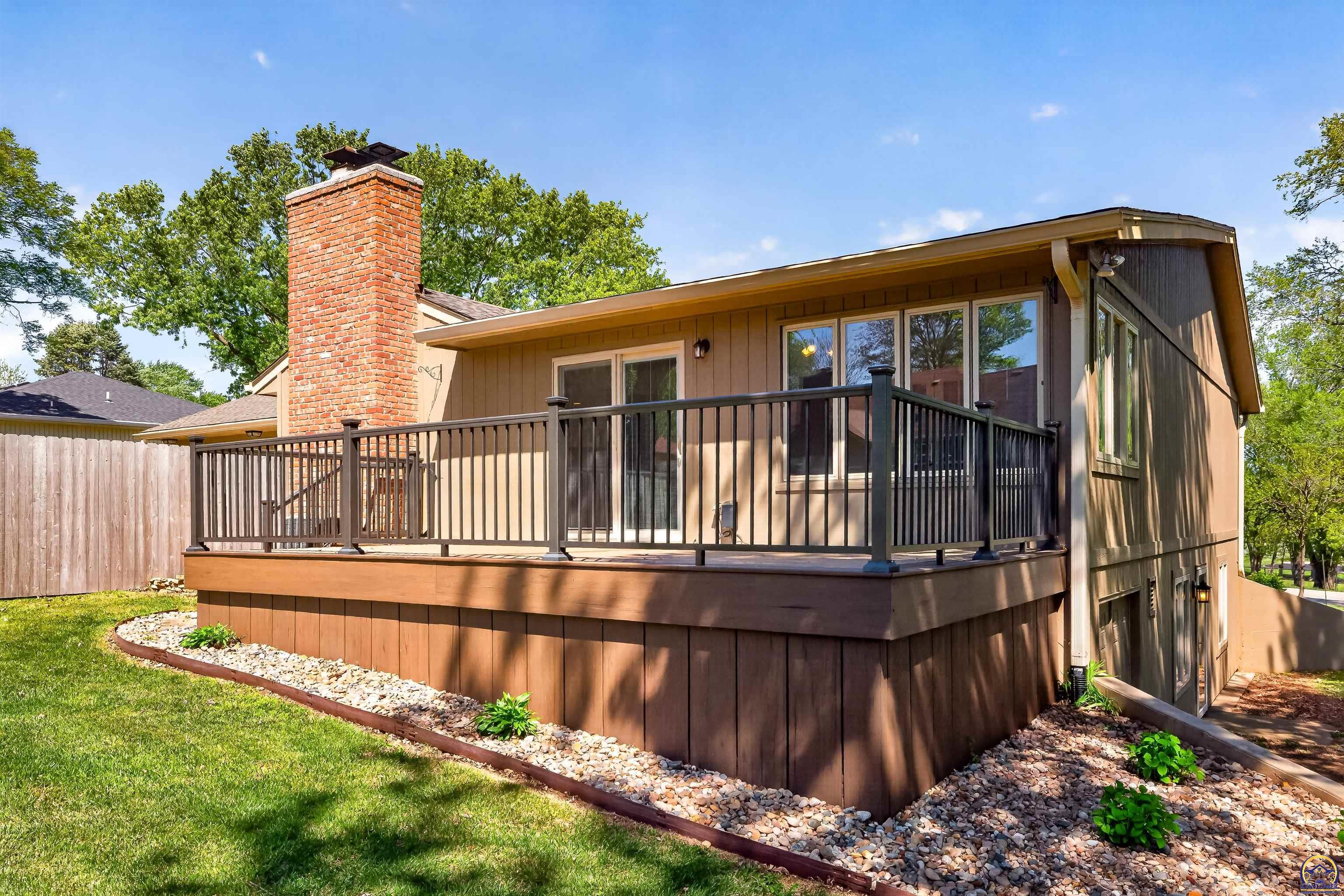 3347 Southwest Nottingham Road Topeka, KS 66614 - Photo 34 of 45