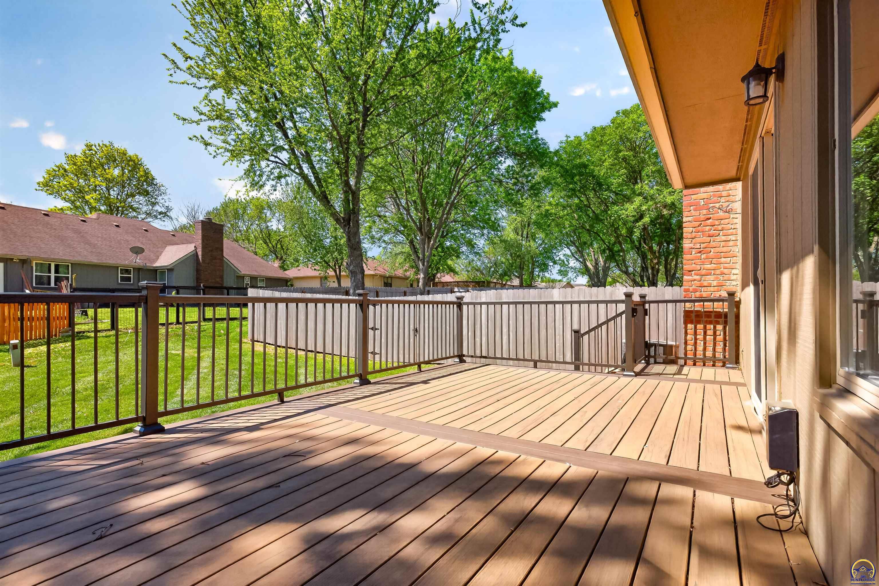 3347 Southwest Nottingham Road Topeka, KS 66614 - Photo 38 of 45