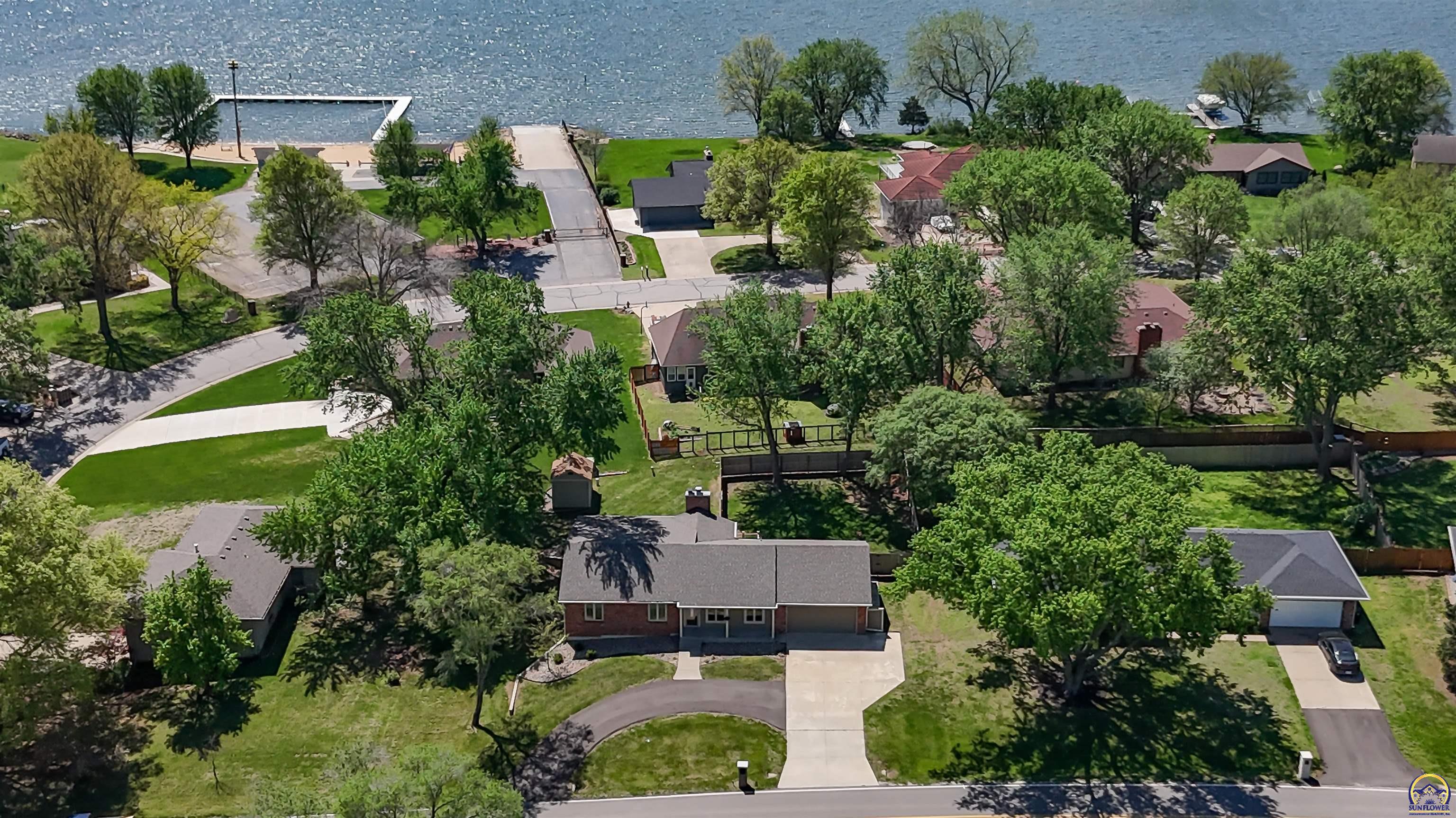 3347 Southwest Nottingham Road Topeka, KS 66614 - Photo 42 of 45