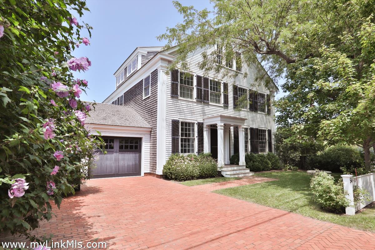 54 Fuller Street Edgartown, MA 02539 - Photo 1 of 31