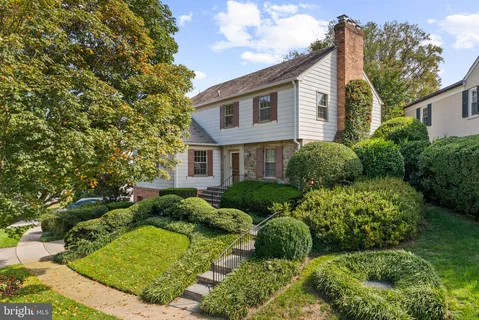 $1,675,000 | 4411 Chalfont Place, Bethesda, MD 20816
