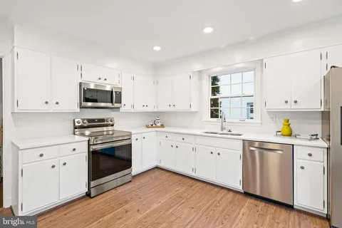 $1,675,000 | 4411 Chalfont Place, Bethesda, MD 20816