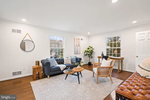 $1,675,000 | 4411 Chalfont Place, Bethesda, MD 20816