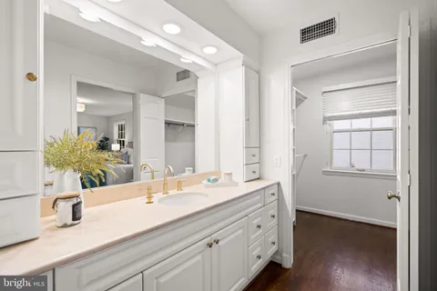 $1,675,000 | 4411 Chalfont Place, Bethesda, MD 20816