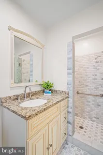 $1,675,000 | 4411 Chalfont Place, Bethesda, MD 20816