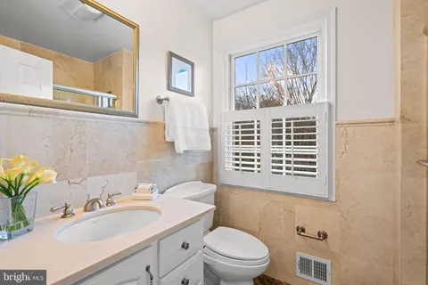 $1,675,000 | 4411 Chalfont Place, Bethesda, MD 20816