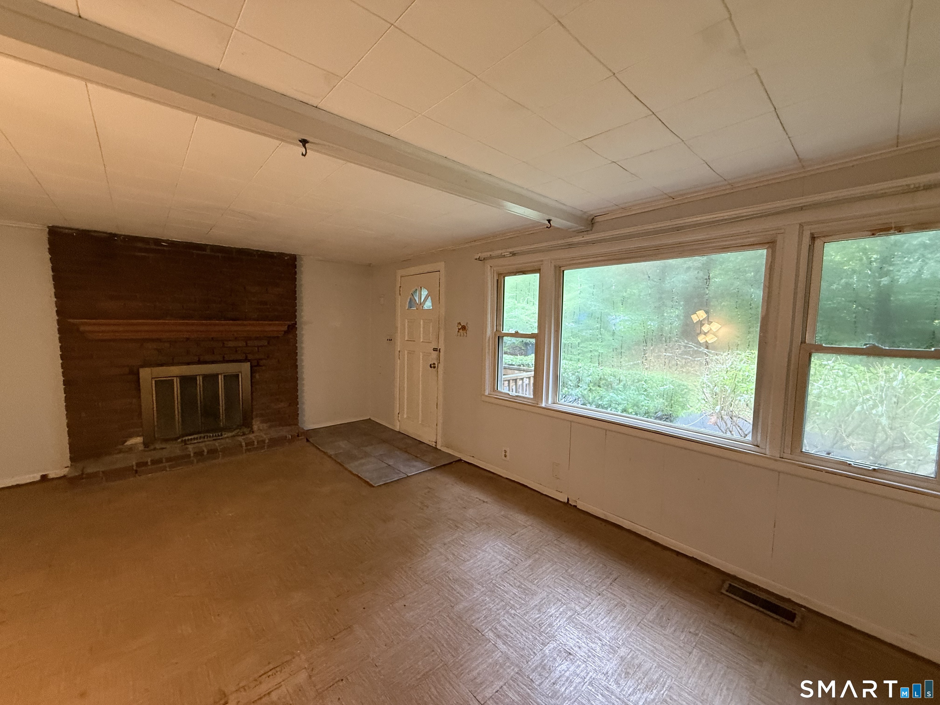 94 Moosup Trail Monroe, CT 06468 - Photo 10 of 37