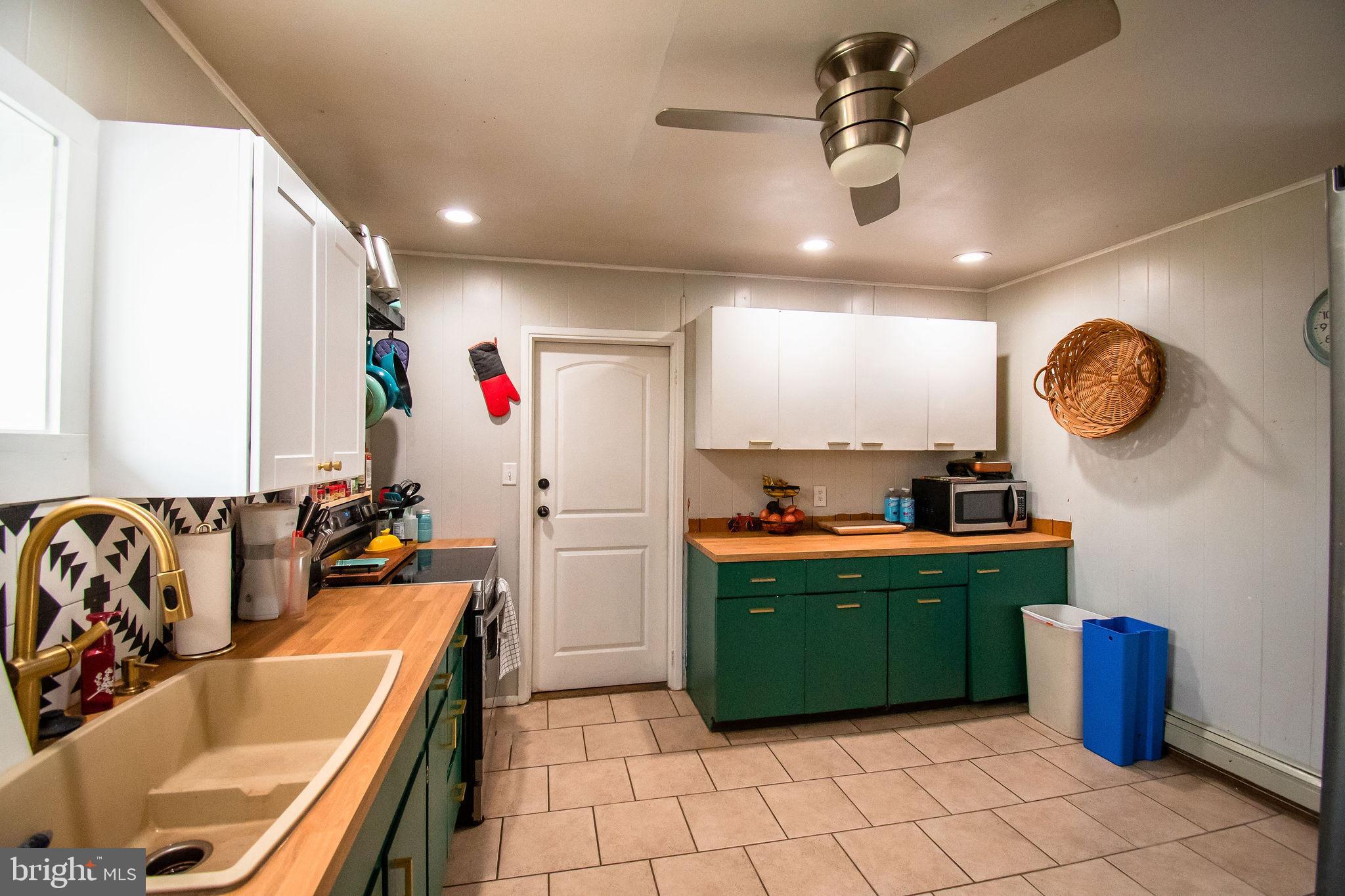24 Spinythorn Road Levittown, PA 19056 - Photo 22 of 50 Gallery Image 22