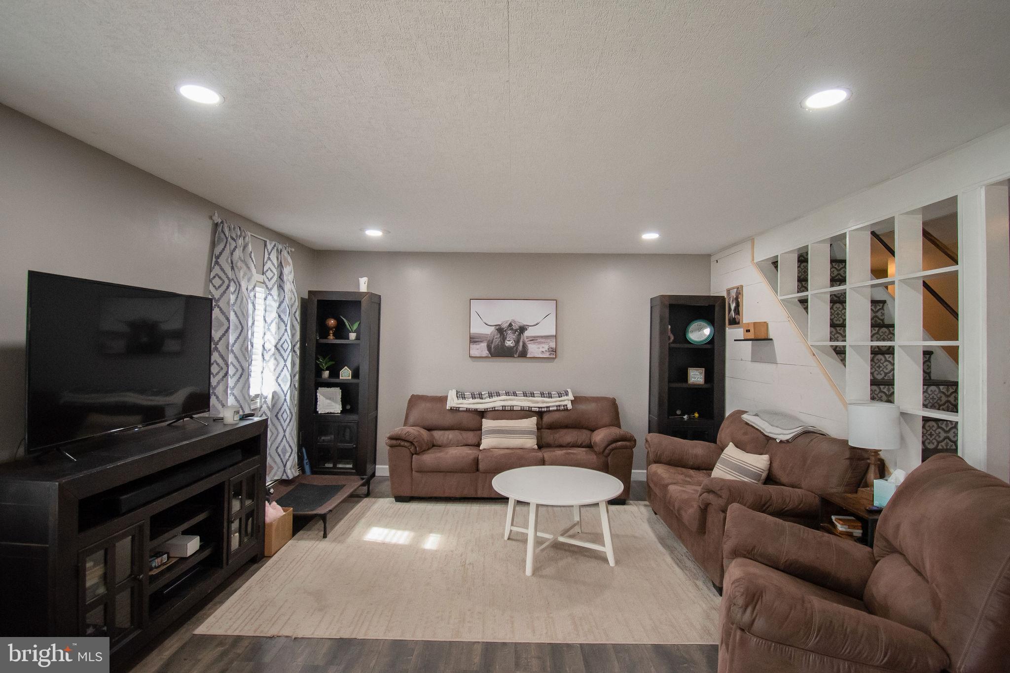 24 Spinythorn Road Levittown, PA 19056 - Photo 7 of 50 Gallery Image 7