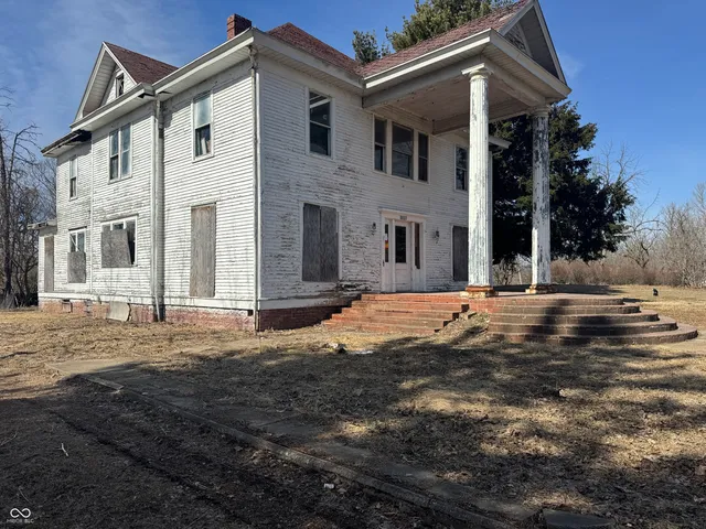 $56,000 | 1359 North Jefferson Street, Montezuma, IN 47862