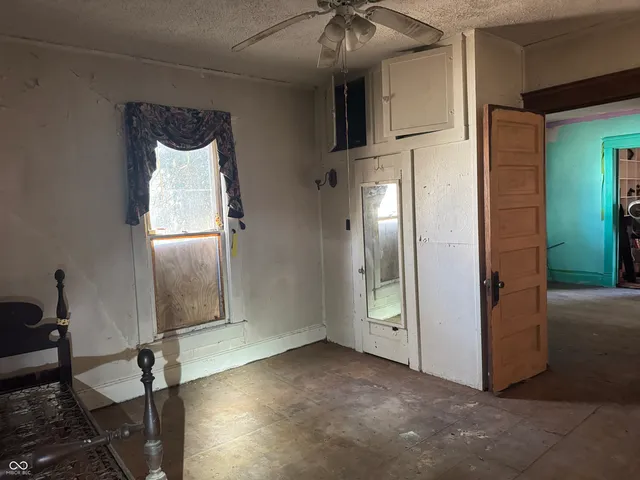 $56,000 | 1359 North Jefferson Street, Montezuma, IN 47862