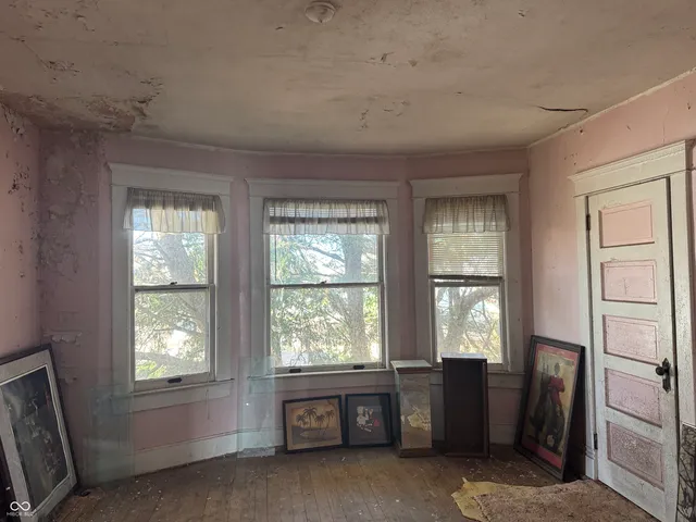 $56,000 | 1359 North Jefferson Street, Montezuma, IN 47862