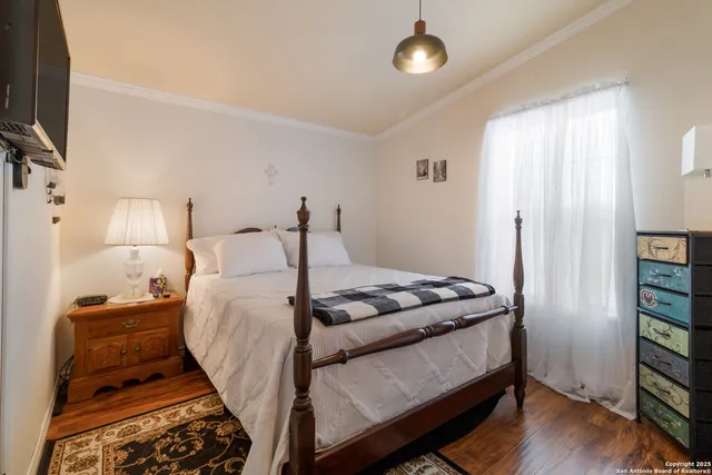 $473,000 | 4892 County Road 427, Stockdale, TX 78160