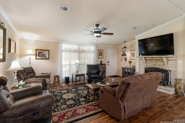 $473,000 | 4892 County Road 427, Stockdale, TX 78160