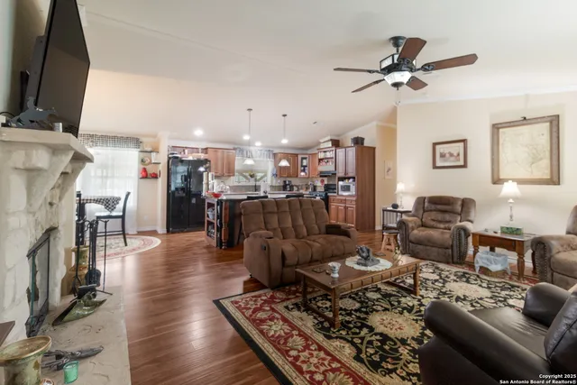 $473,000 | 4892 County Road 427, Stockdale, TX 78160