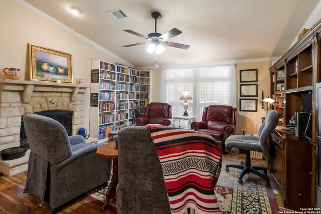 $473,000 | 4892 County Road 427, Stockdale, TX 78160