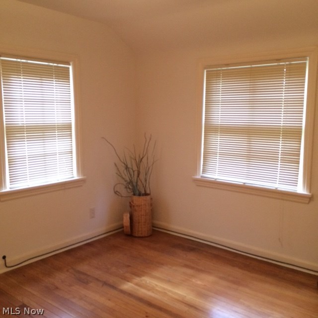 2551 Milton Road Cleveland, OH 44118 - Photo 14 of 25 Third bedroom