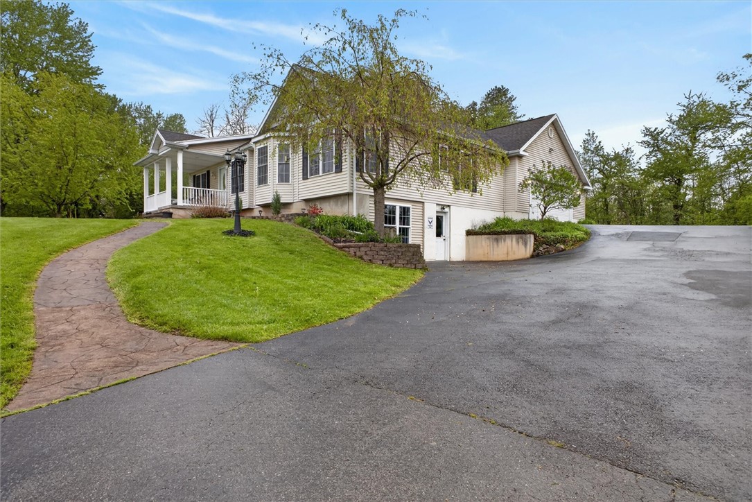 663 Hosmer Road Churchville, NY 14428 - Photo 3 of 42