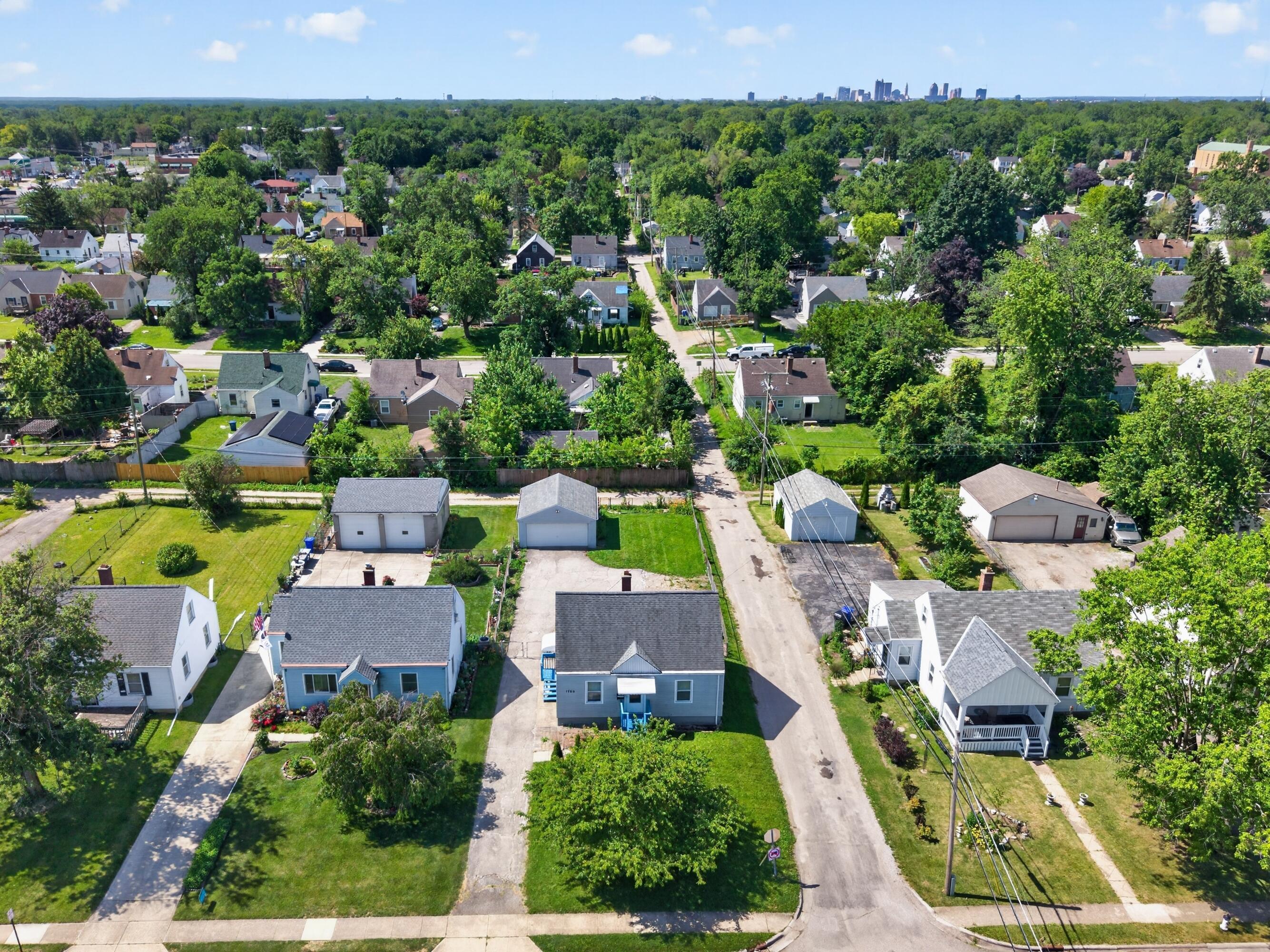 1765 Huy Road Columbus, OH 43224 - Photo 29 of 36