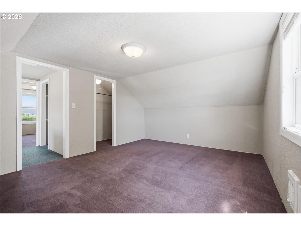 22800 Northwest 31st Avenue Ridgefield, WA 98642 - Photo 16 of 48 Bedroom