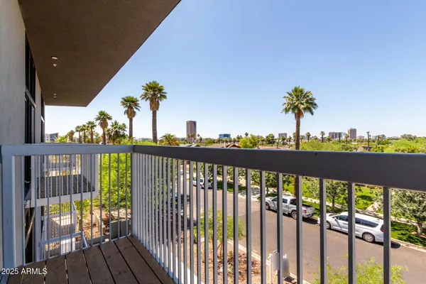 $2,199 | 531 East Willetta Street, Unit 303, Phoenix, AZ 85004