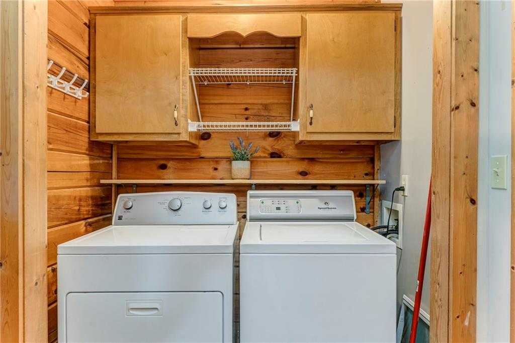 4569 Old Dalton Road Northeast Rome, GA 30165 - Photo 29 of 53 a utility room with dryer and washer