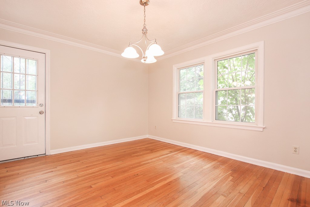 3390 Henderson Road Cleveland, OH 44112 - Photo 7 of 35